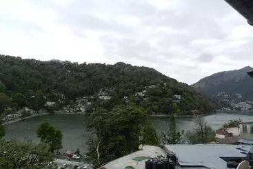 Hotel Goroomgo Sangita Paradise Nainital