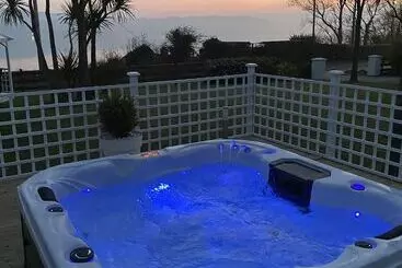 Seaview Cottage On The Island