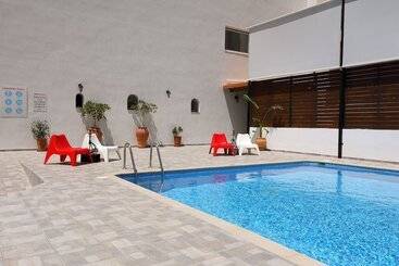 Antiko Hotel & Apartments