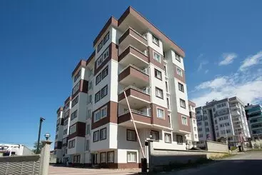 Hotel Leena Suites