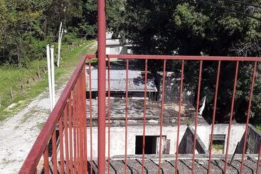 هتل Royal Savanna Inn