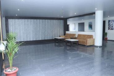 Hotel The Grand Astoria Somnath