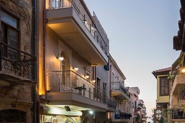 ホテル Veneri Boutique Suites