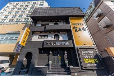 Motel Cheongju Bukmunro Halloween