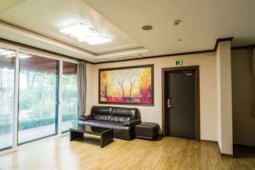 Daebudo Ocean Ville Pension