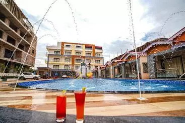 Hotel Royal Gitanjali Resorts And Spa