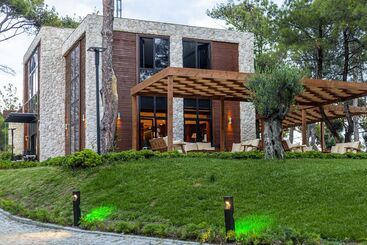 Marisstone Hotel Villa