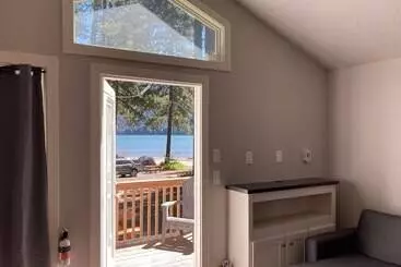 Motelli Silver Beach Resort