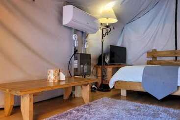 Pensão Hongcheon Coco Vivaldi Glamping Caravan