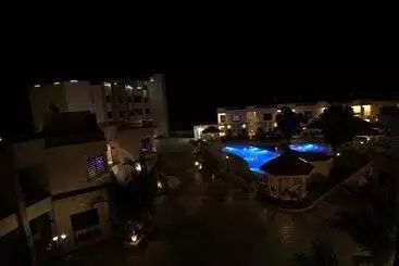 ホテル The Sky Imperial Bapu’s Resort