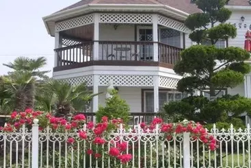 Taean Sunlit Ocean Pension