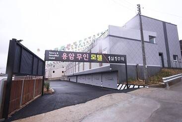 Cheongdo Car Self Check In Motel