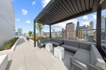 ホテル Kasa River North Chicago