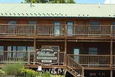 簡易ホテル Windwood Fly In Resort