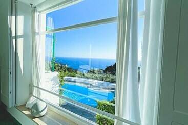 Bed and Breakfast Il Carrubo Capri