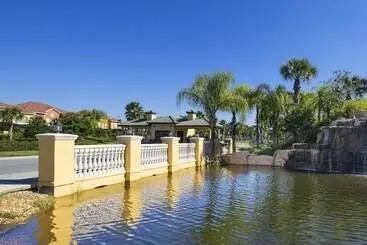 Aparthotel Paradise In Orlando By Villadirect