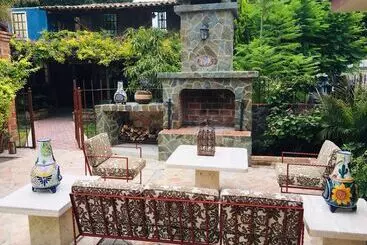 ペンション Posada Rancho Los Laureles