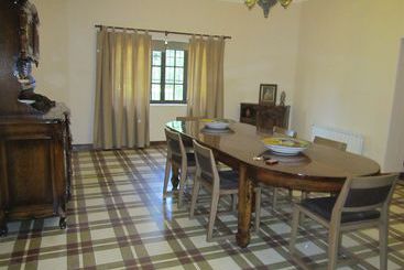 קוטג'' Boutique Bodega Florio