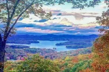 Mökkimajoitus Lake Blue View