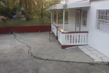 Majatalo Hillside Hideaway