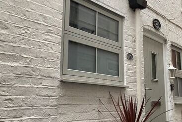 Demeter Holiday Cottage