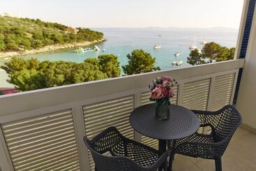 Hotel Colentum Resort Murter