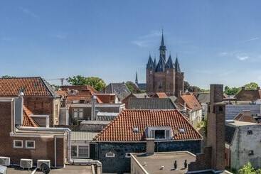 Hotel Stadslogement Bij De Sassenpoort