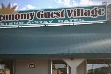 Hotelli Economy Guest Village And Apartments