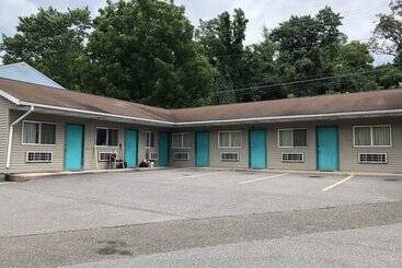 Мотель Red Maple Inn