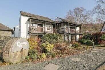 コテージ Waterhead Apartment D