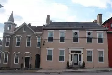 Hotelli Cumberland Inn And Spa