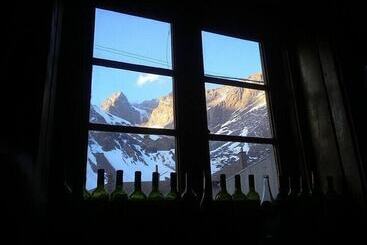 Portezuelo Del Viento   Mountain Hostel