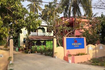 Seasons Hotels And Resort Ngapali