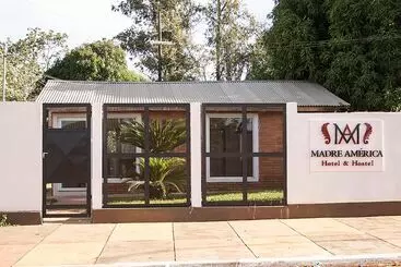Retkeilymaja Posada Madre America
