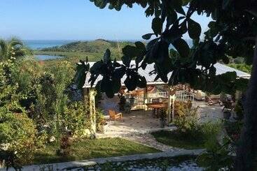 تختخواب و صبحانه Suites La Colline