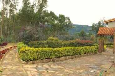 בית מלון כפרי Refugio Turístico El Alcaparral