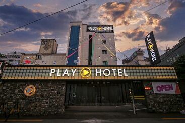 فندق على الطريق Pohang Play