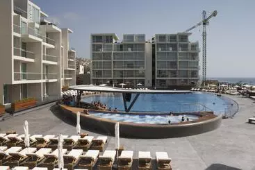 Whitelace Resort