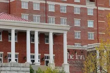 ホテル The Inn At Ole Miss