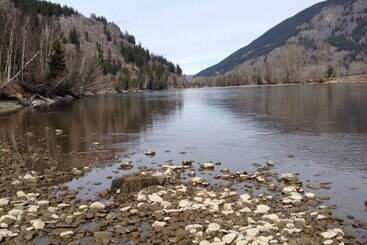 Rivermount Motel Campground And Rv Park