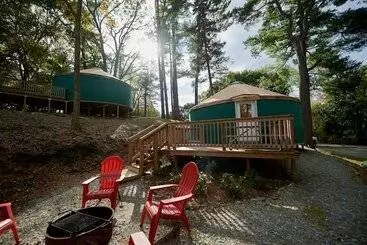 Circle M Rv & Camping Resort   Caravan Park