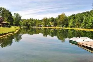 Robin Hill Rv Resort & Campground   Caravan Park