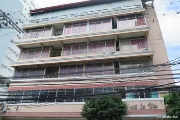 C Est La Vie Pension