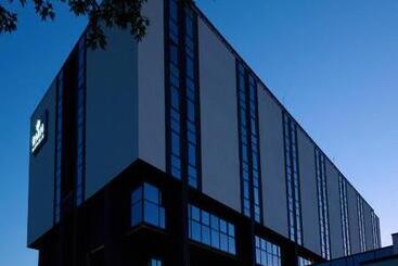 هتل Rmh Modena Raffaello