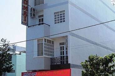 Hotel Loc Mai