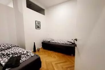 Real Living Apartments Vienna