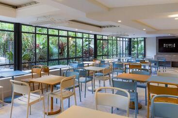 Staybridge Suites Cannes Centre