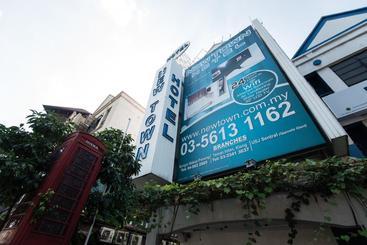 בית מלון כפרי Zamburger Sunway Mentari