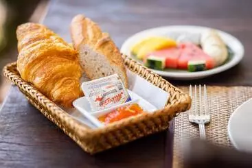 پانسیون Villa Khili Namkhan