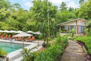 Thalassa Dive & Wellbeing Resort Manado